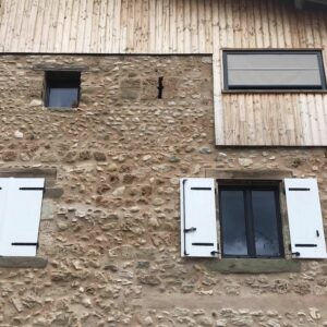 volets battants PVC et store occultation totale en Drôme avec FAPS.